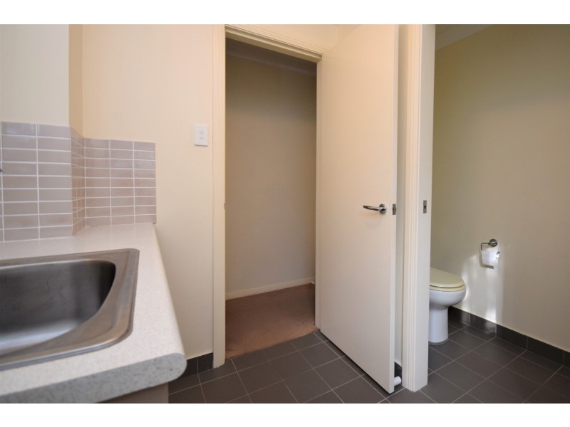 2/8 McKinnon Street, Nowra NSW 2541