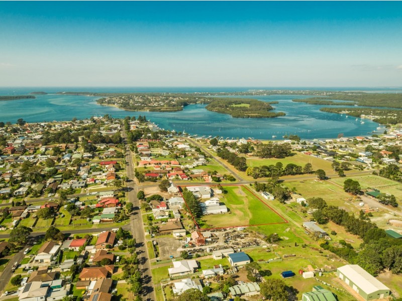 1 Greens Road, Greenwell Point NSW 2540