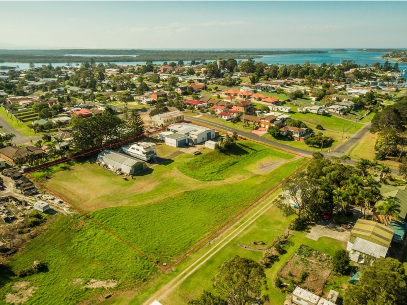 1 Greens Road, Greenwell Point NSW 2540