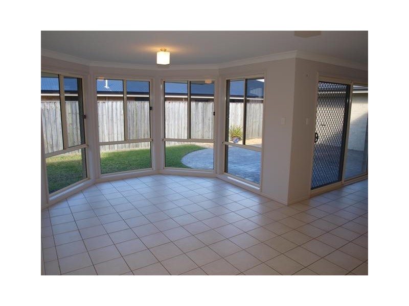 11 WHITEWOOD STREET, Worrigee NSW 2540