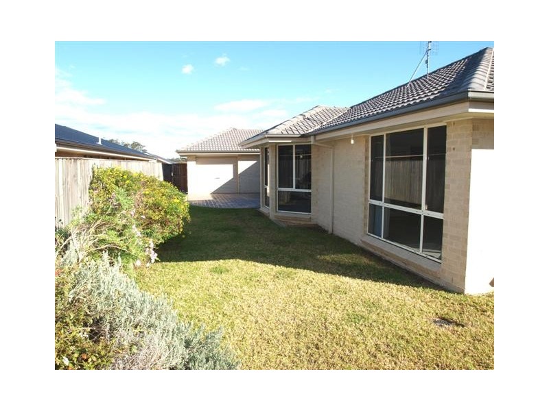 11 WHITEWOOD STREET, Worrigee NSW 2540