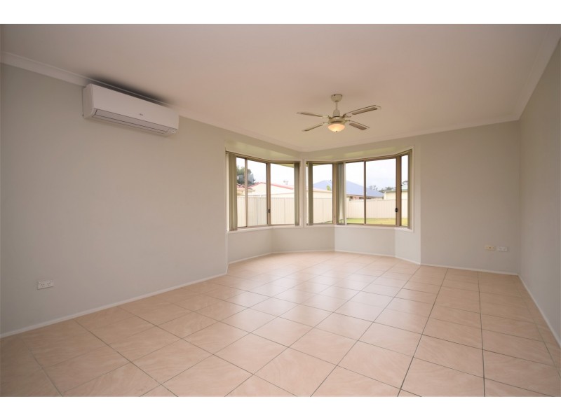 63 Bowerbird Street, South Nowra NSW 2541