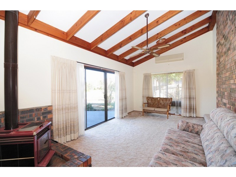 20 Peak Avenue, North Nowra NSW 2541