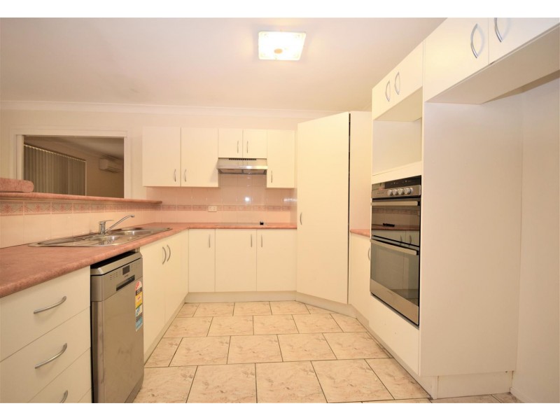 111 Isa Road, Worrigee NSW 2540