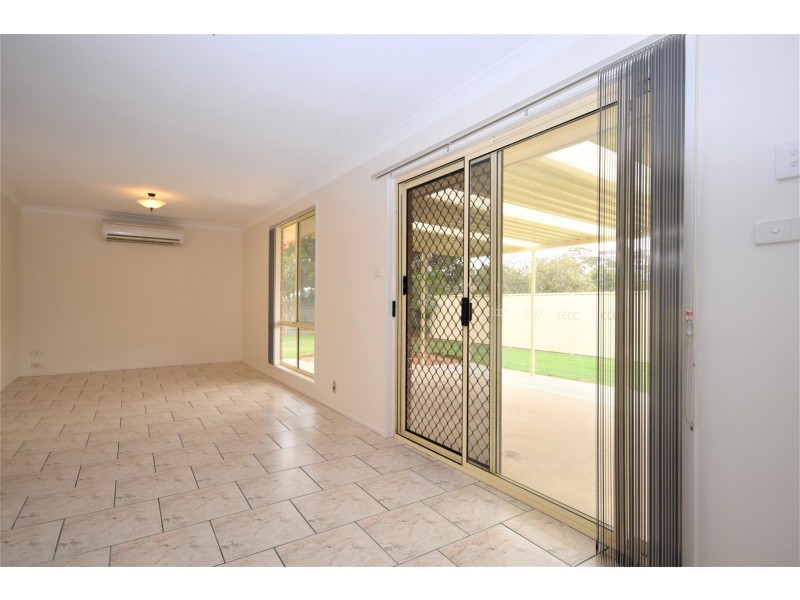 111 Isa Road, Worrigee NSW 2540