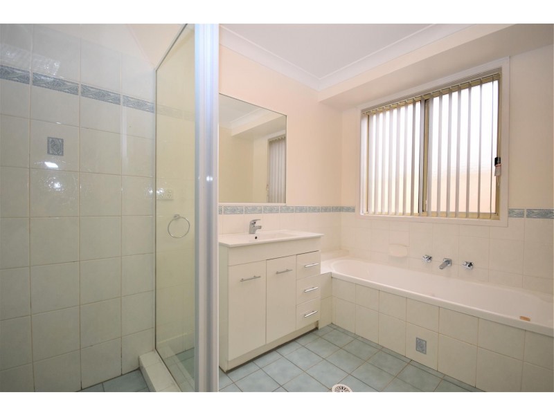 111 Isa Road, Worrigee NSW 2540
