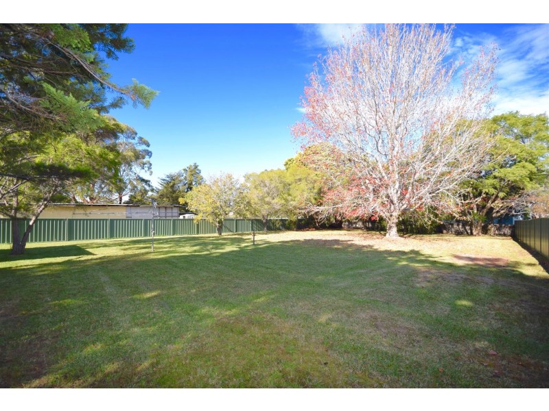 22 Douglas Street, Nowra NSW 2541