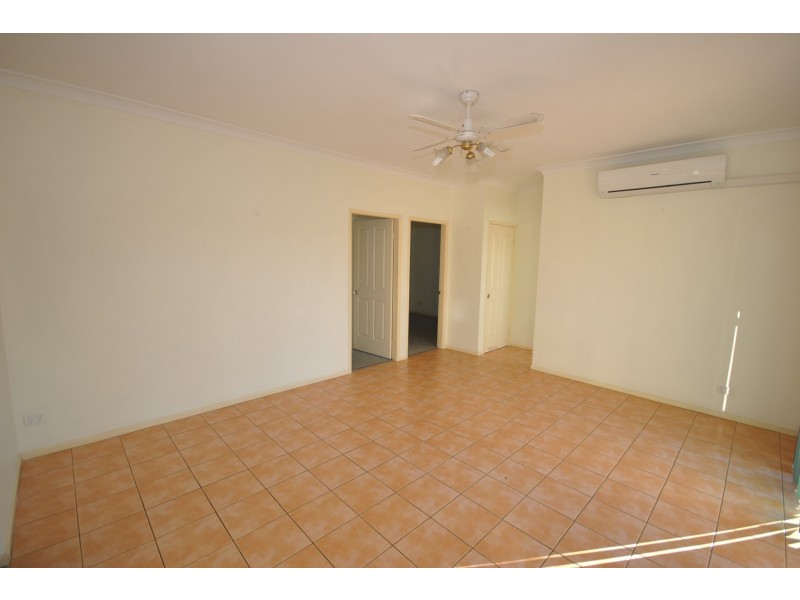 1/8 Flanagan Court, Worrigee NSW 2540