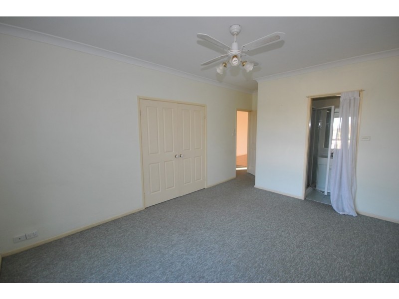 1/8 Flanagan Court, Worrigee NSW 2540