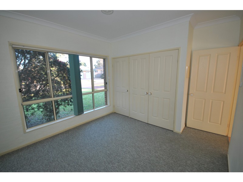 1/8 Flanagan Court, Worrigee NSW 2540
