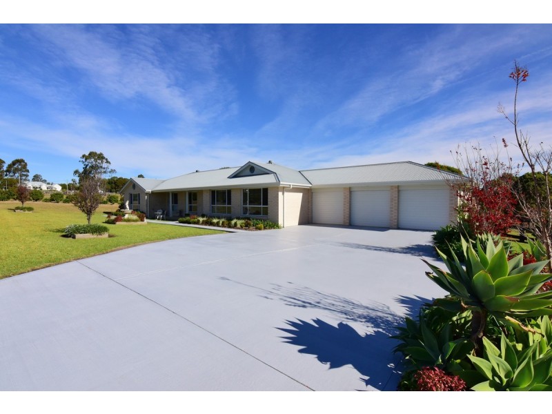 10 Greendale Close, Nowra Hill NSW 2540