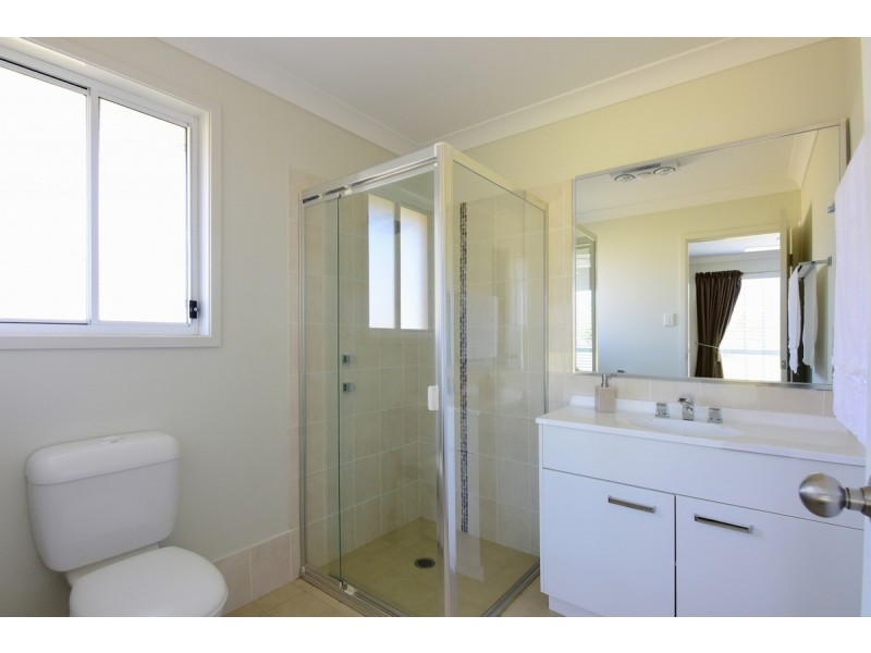10 Greendale Close, Nowra Hill NSW 2540
