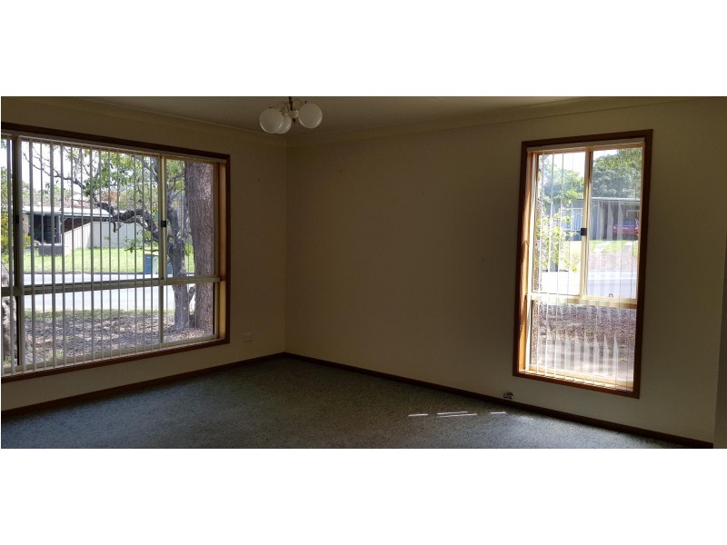 1B Edwards Avenue, Bomaderry NSW 2541