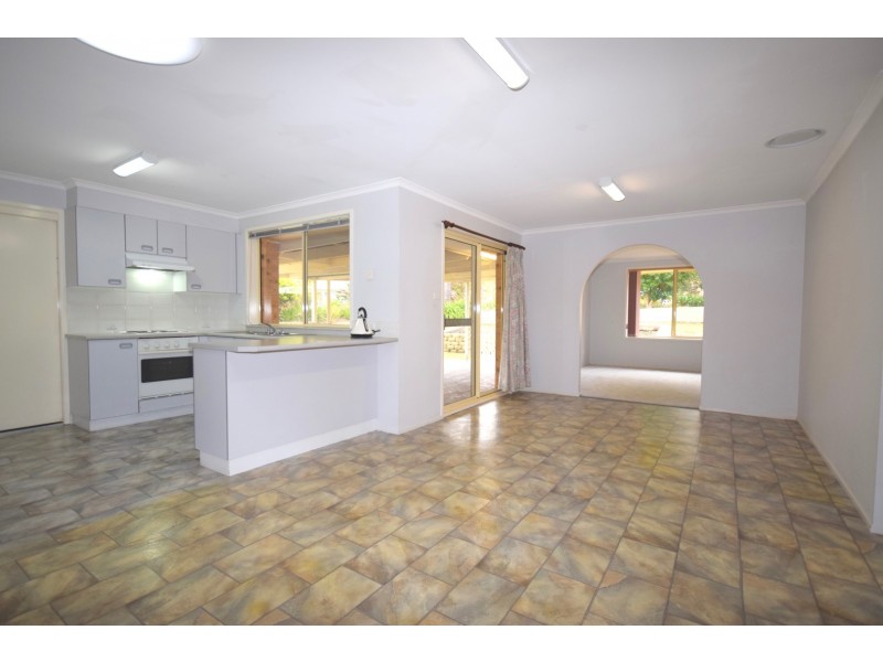 4 Murrell Place, North Nowra NSW 2541