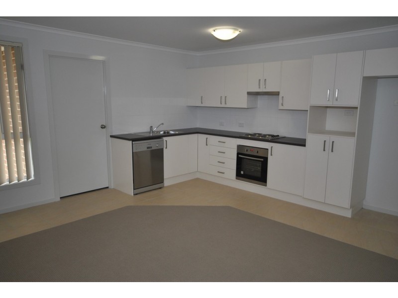 33A Candlebark Close, West Nowra NSW 2541