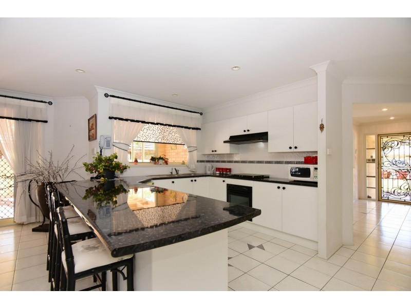 9 Burradoo Crescent, Nowra NSW 2541