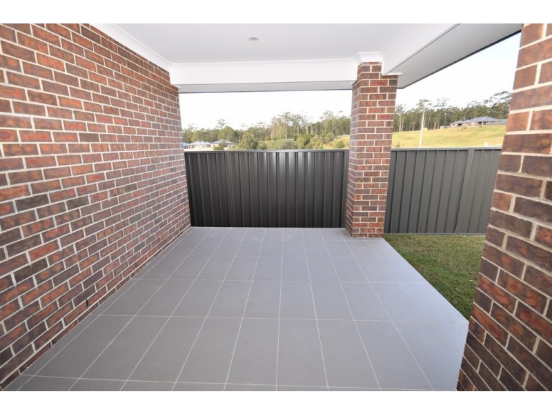 6 Swallow Drive, South Nowra NSW 2541