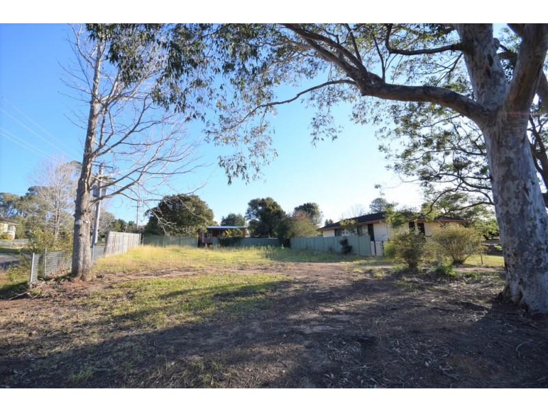 14 Seccombe Street, Nowra NSW 2541