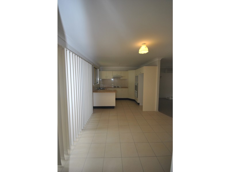 4/76 Hillcrest Avenue, South Nowra NSW 2541