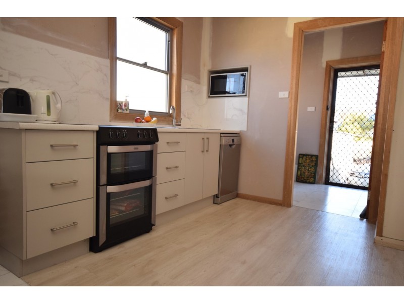 80 Illaroo Road, North Nowra NSW 2541