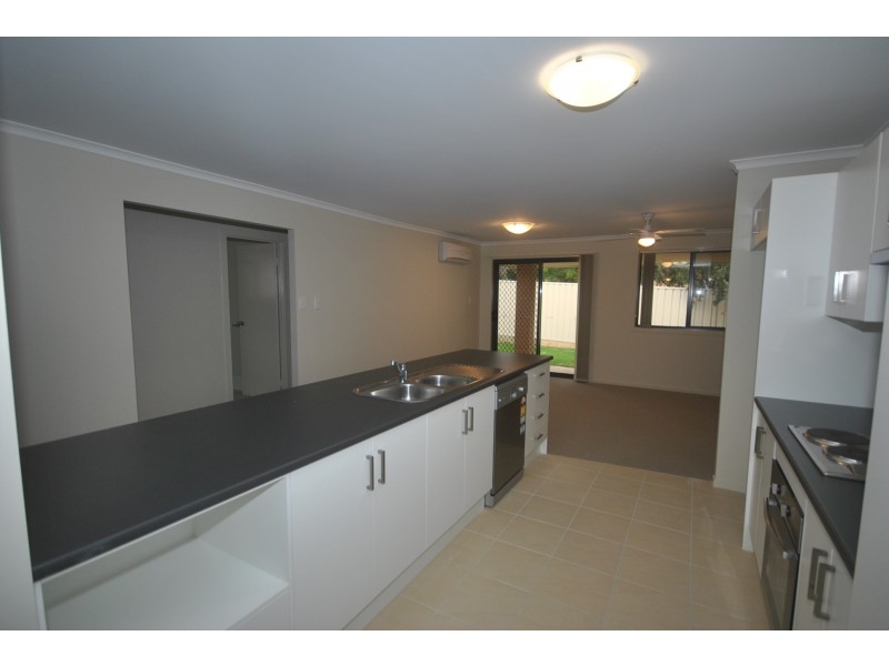 19 Candlebark Close, West Nowra NSW 2541
