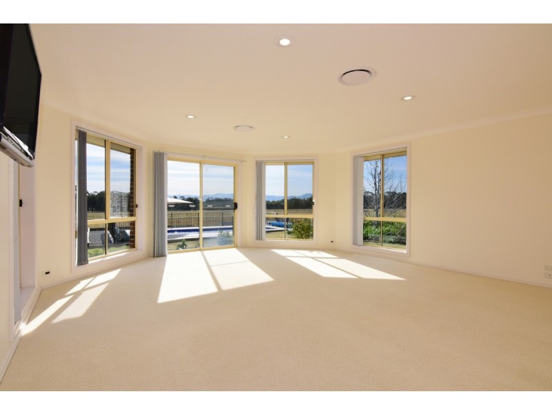 112 Tea Tree Lane, Nowra Hill NSW 2540