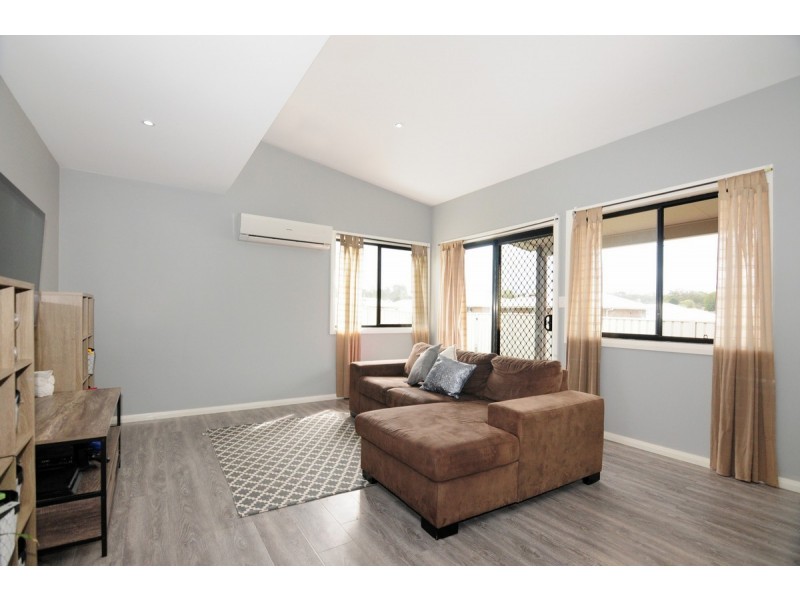 56 Rannoch Drive, West Nowra NSW 2541