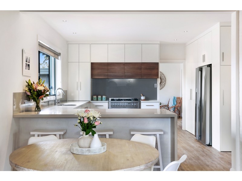 2 Lyrebird Drive, Nowra NSW 2541