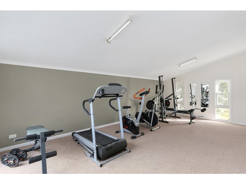 2 Lyrebird Drive, Nowra NSW 2541