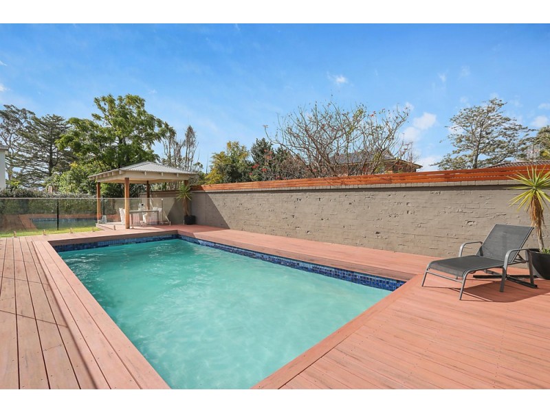 2 Lyrebird Drive, Nowra NSW 2541