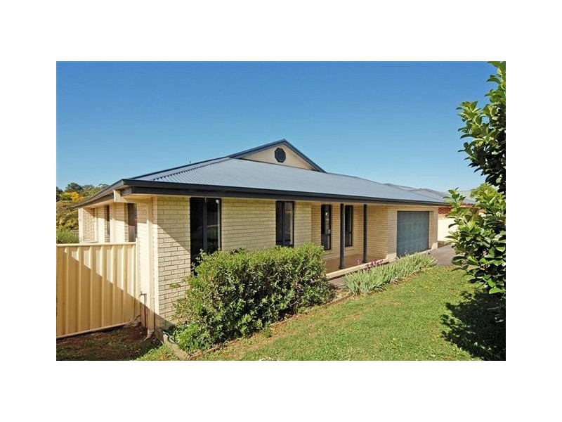 23 EMERALD DRIVE, Meroo Meadow NSW 2540