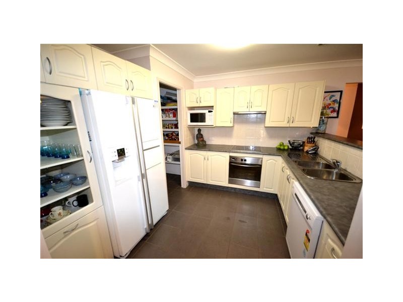 23 EMERALD DRIVE, Meroo Meadow NSW 2540