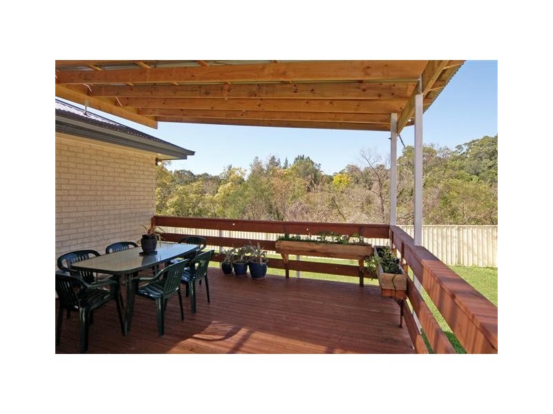 23 EMERALD DRIVE, Meroo Meadow NSW 2540
