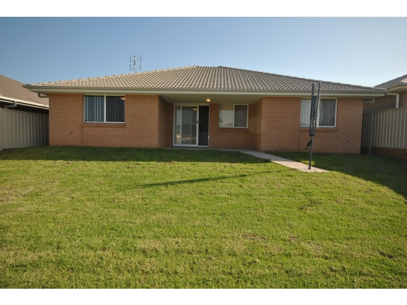 10a Alpina Place, South Nowra NSW 2541