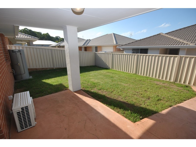 8 Alpina Place, South Nowra NSW 2541