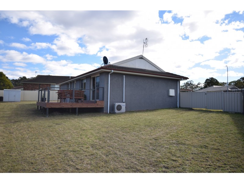 4 Plato Crescent, Worrigee NSW 2540