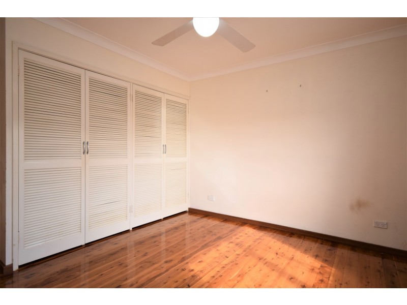 4 Tarraba Crescent, Nowra NSW 2541