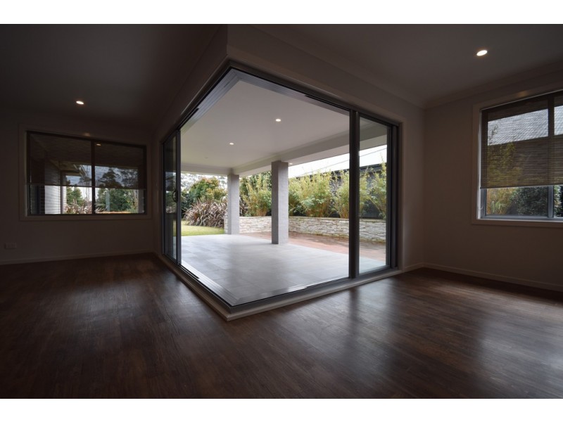 18 Firetail Street, South Nowra NSW 2541