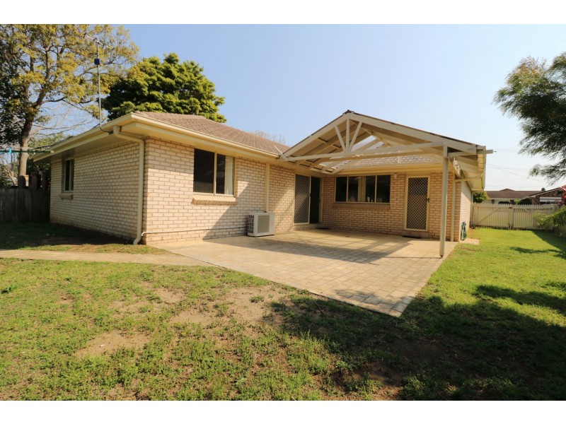 8 Gleneagle Parade, North Nowra NSW 2541