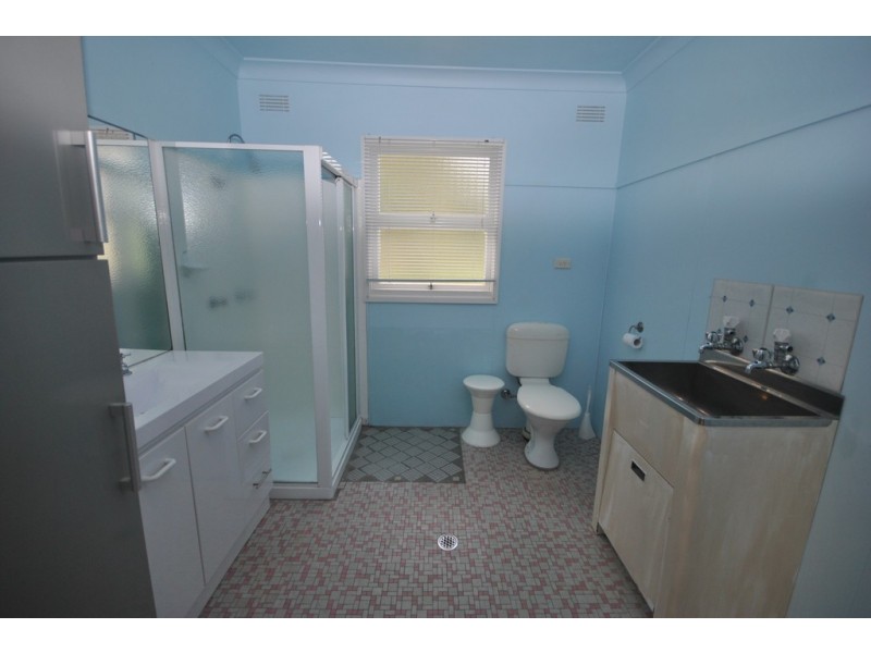 34 ADELAIDE STREET, Greenwell Point NSW 2540