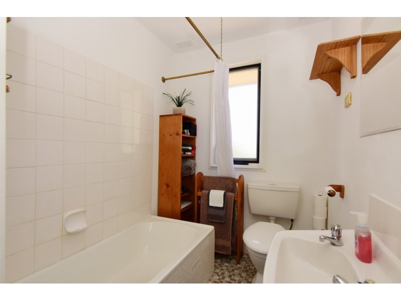 18 Clipper Road, Nowra NSW 2541