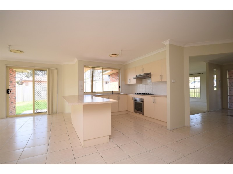 15 Mildura Street, Nowra NSW 2541