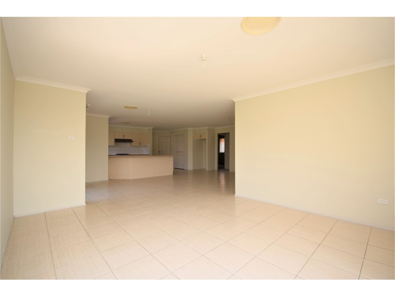 15 Mildura Street, Nowra NSW 2541