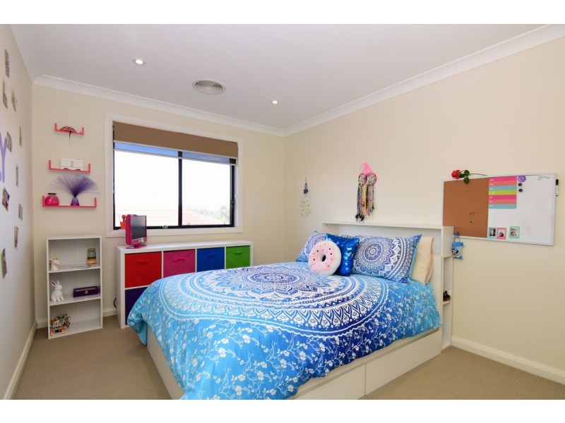 18 Royal Street, Worrigee NSW 2540