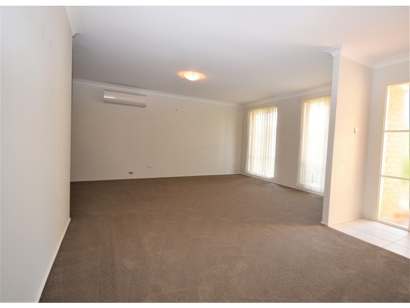 47 St James Crescent, Worrigee NSW 2540