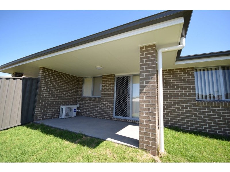 15 Hastings Parade, Sussex Inlet NSW 2540