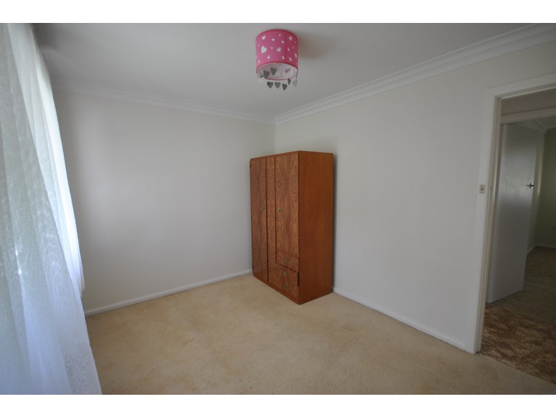 8 Hewlett Avenue, North Nowra NSW 2541