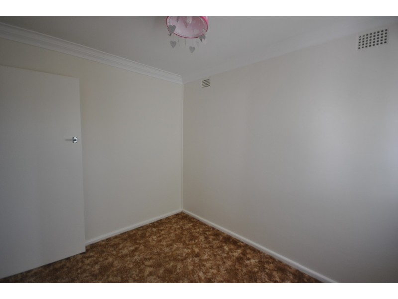 8 Hewlett Avenue, North Nowra NSW 2541