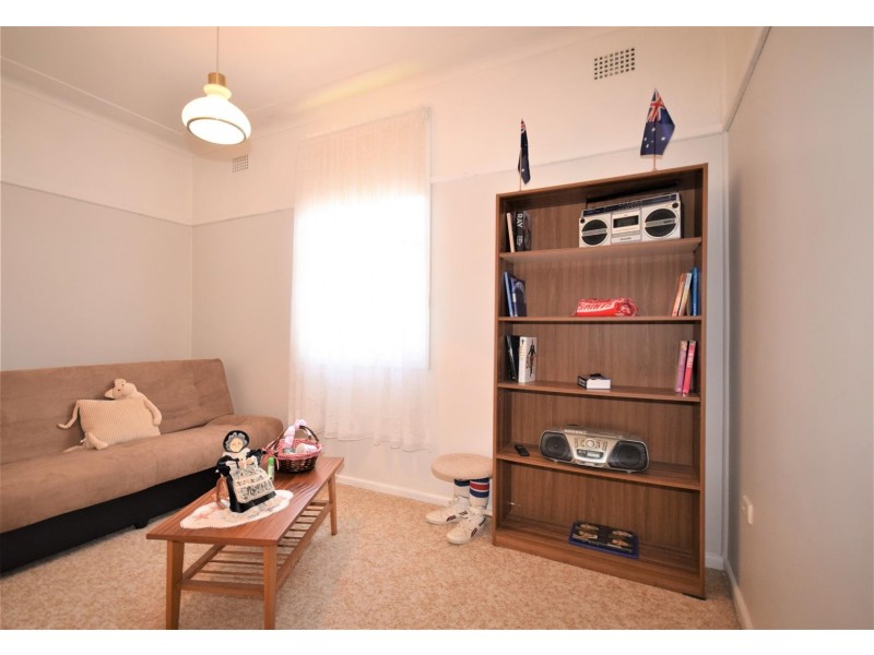 3 Leaney Avenue, Nowra NSW 2541