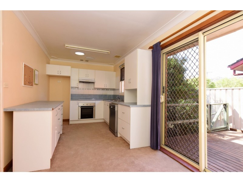 27 McDonald Avenue, Nowra NSW 2541